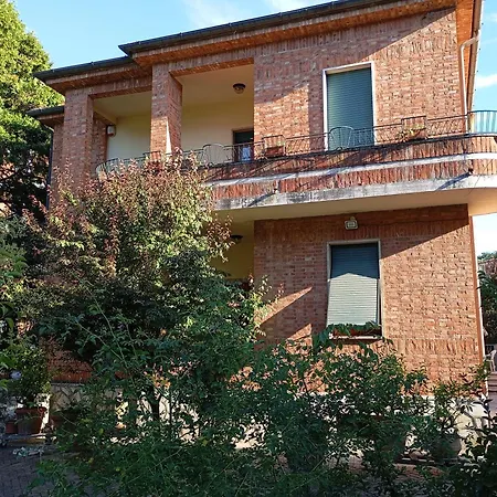 Maria Homes La Pineta Di Vendégház *