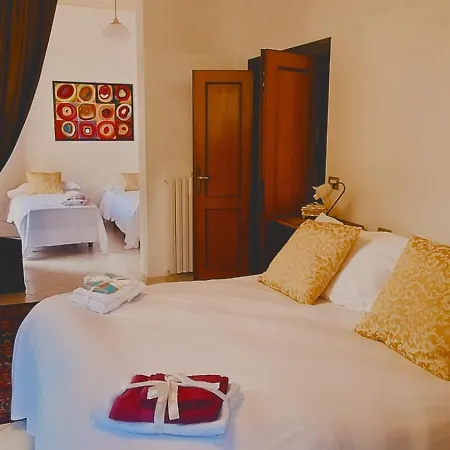 Maria Homes La Pineta Di 게스트하우스 시나룬가