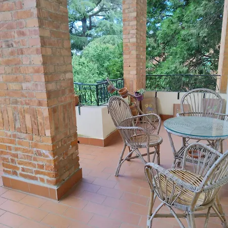 Maria Homes La Pineta Di Vendégház *